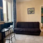 Le Ferry By Apirent #central #climatisation #balcon Apartment