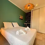 Le Ferry By Apirent #central #climatisation #balcon Apartment