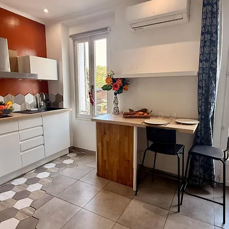 Le Ferry By Apirent #central #climatisation #balcon Appartement