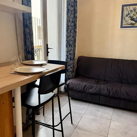 Le Ferry By Apirent #central #climatisation #balcon Appartement